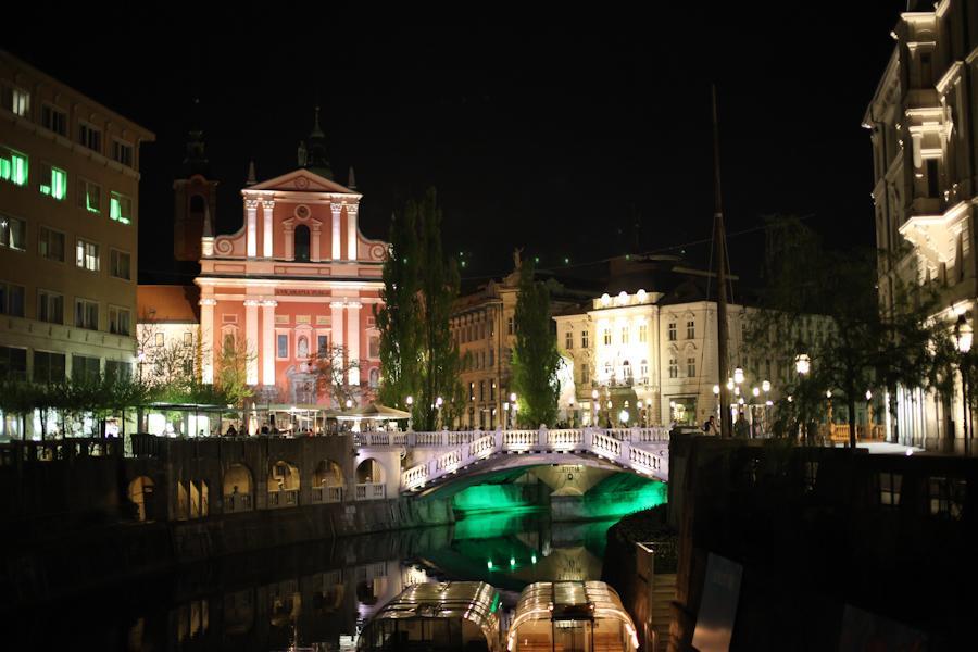 3 Bridges App Apartment Ljubljana Luaran gambar