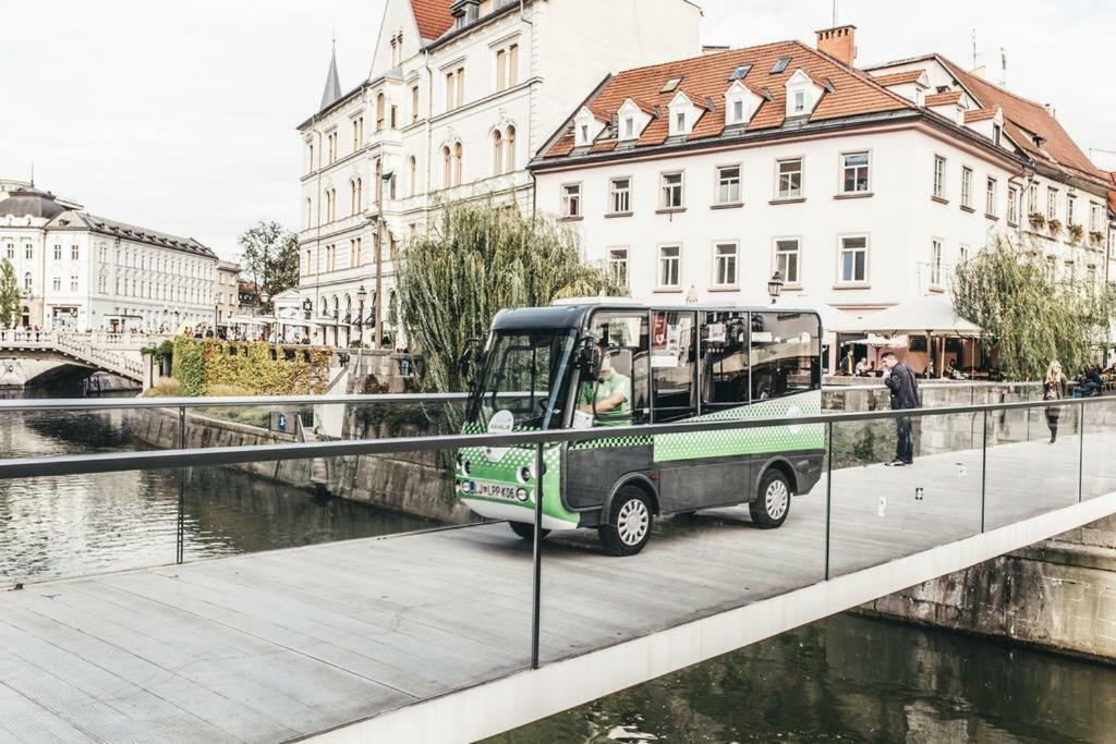 3 Bridges App Apartment Ljubljana Luaran gambar